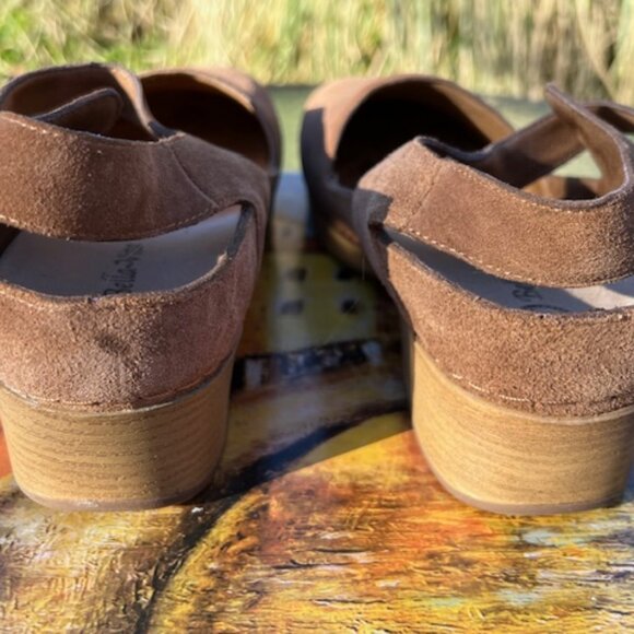 Bella Vita Jaycina Brown Suede Contemporary Clog 9WW - Picture 4 of 7